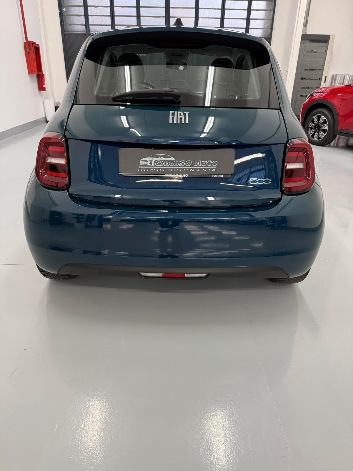 Fiat 500 500e Berlina 42 kWh Icon