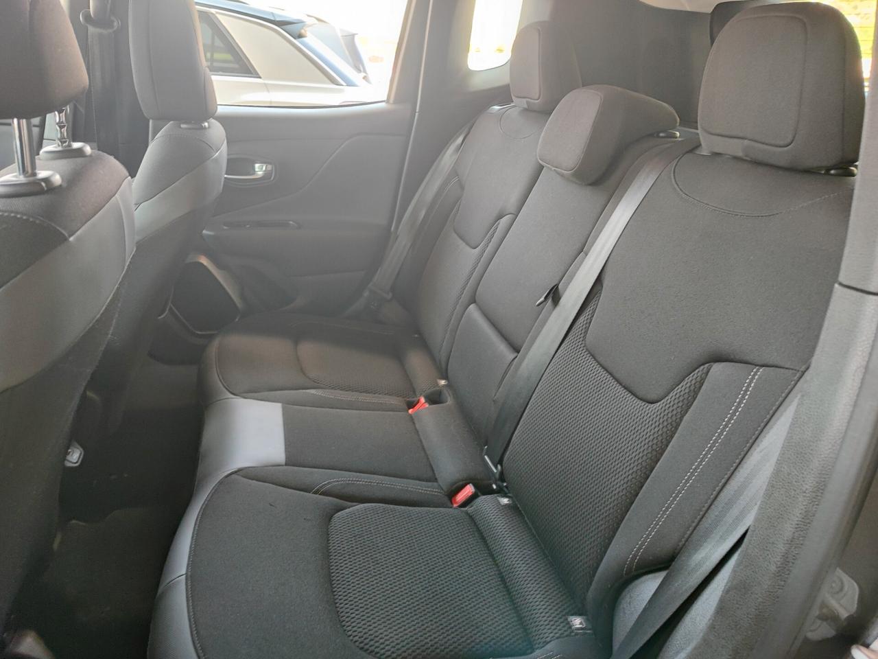 Jeep Renegade 1.3 T4 DDCT Limited