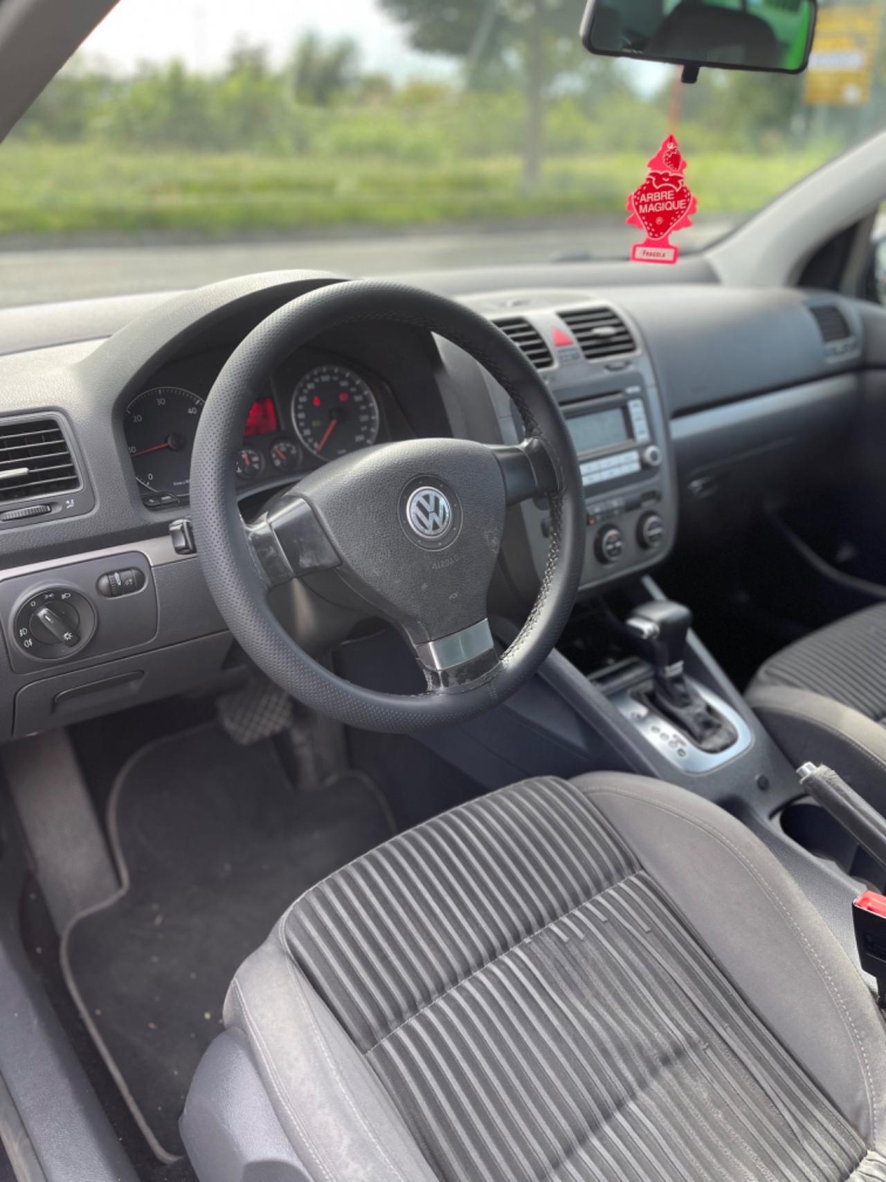 Volkswagen Golf 2.0 TDI DPF 5p. DSG GT Sport