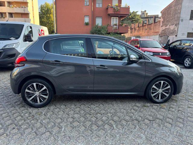 PEUGEOT 208 1.2 PureTech 82 5p. GPL Allure