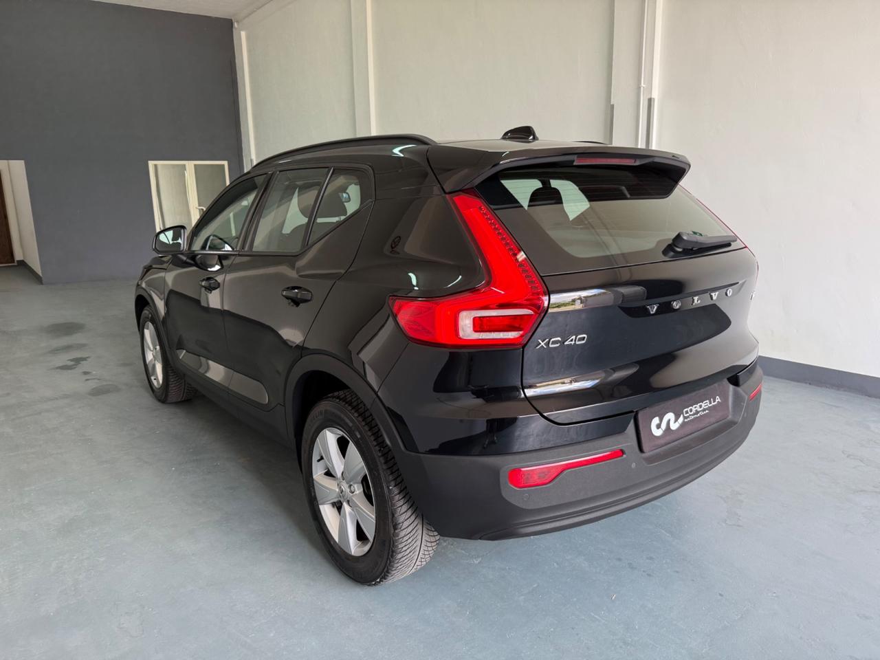 Volvo XC40 D3 AWD Momentum Core