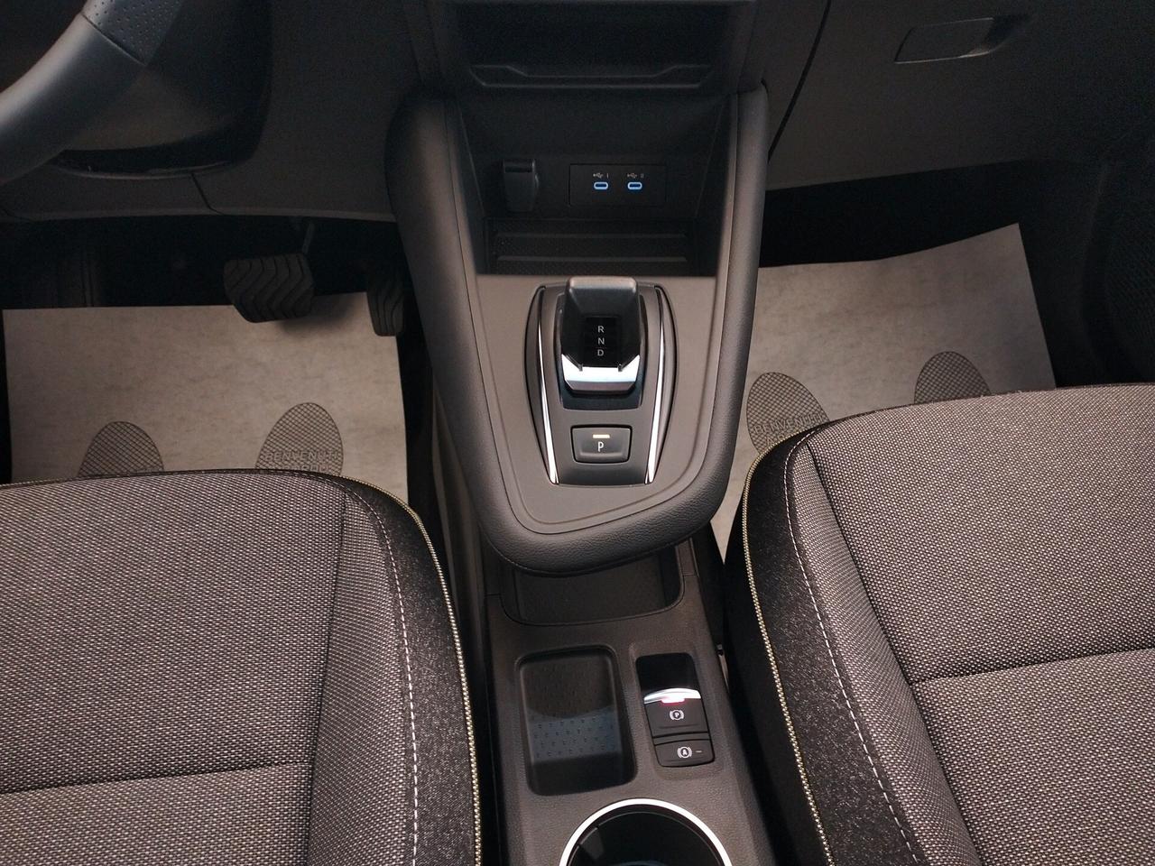 Mitsubishi Grandis DISPONIBILE IN VARIE COLORAZIONI E ALLESTIMENTI - CONCESSIONARIO UFFICIALE