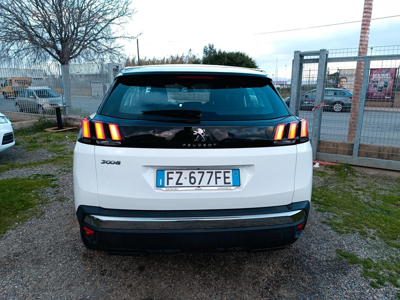 Peugeot 3008 BlueHDi 130 S&S EAT8 Business