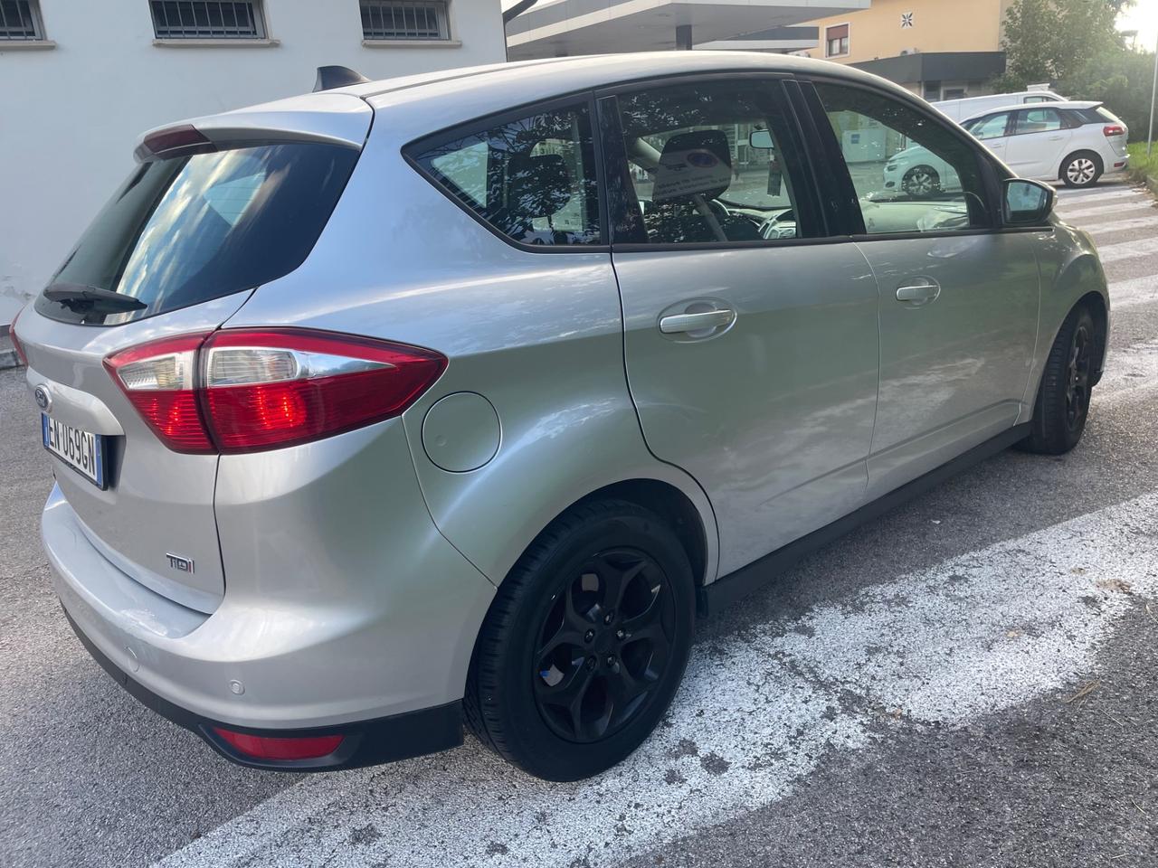 Ford C-Max 1.6 TDCi anno 2012 pronta al uso