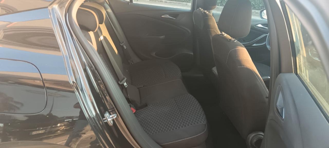 Opel Astra 1.5 Turbo Diesel 130 CV AT8 Edition
