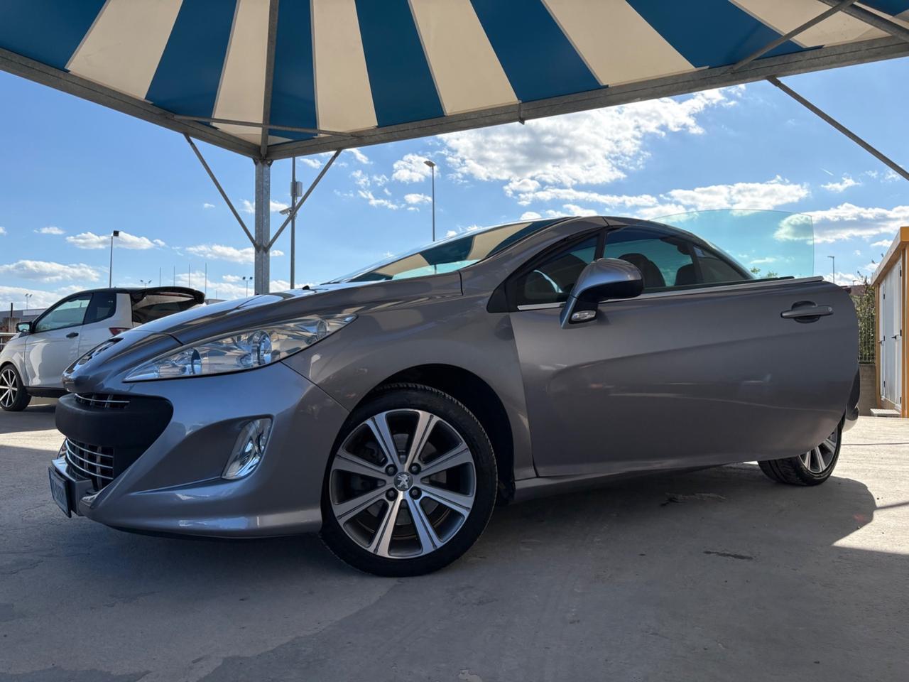 Peugeot 308 2.0 HDi 140CV CC Féline STUPENDA