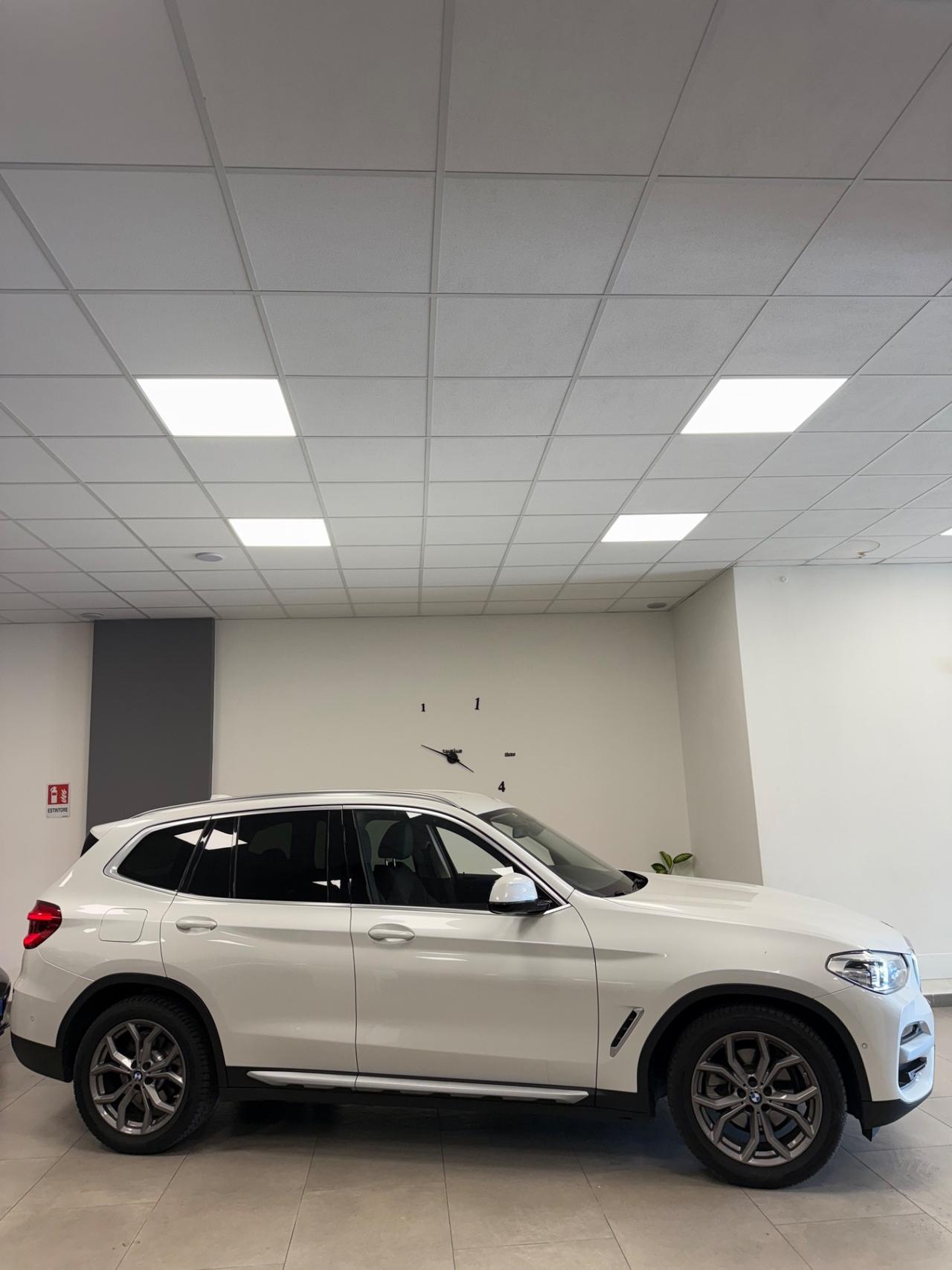 Bmw X3 sDrive18d 48V xLine