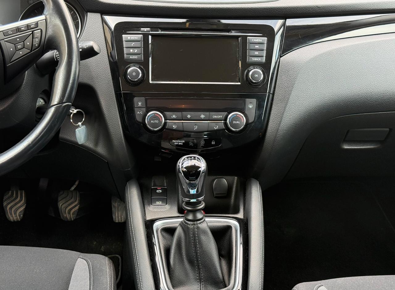 Nissan Qashqai 1.3 DIG-T 140 CV Visia