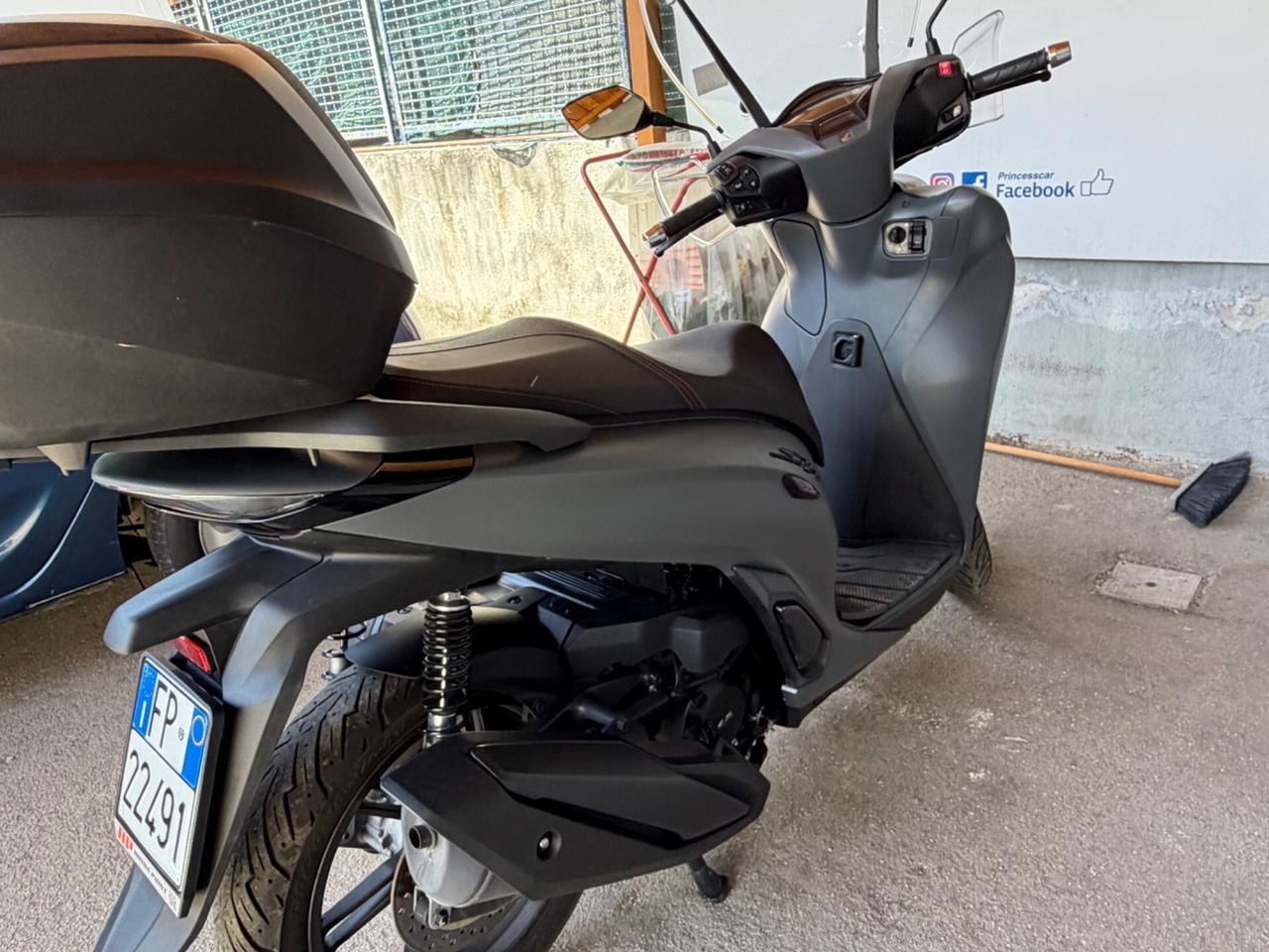 Honda SH 350 sport