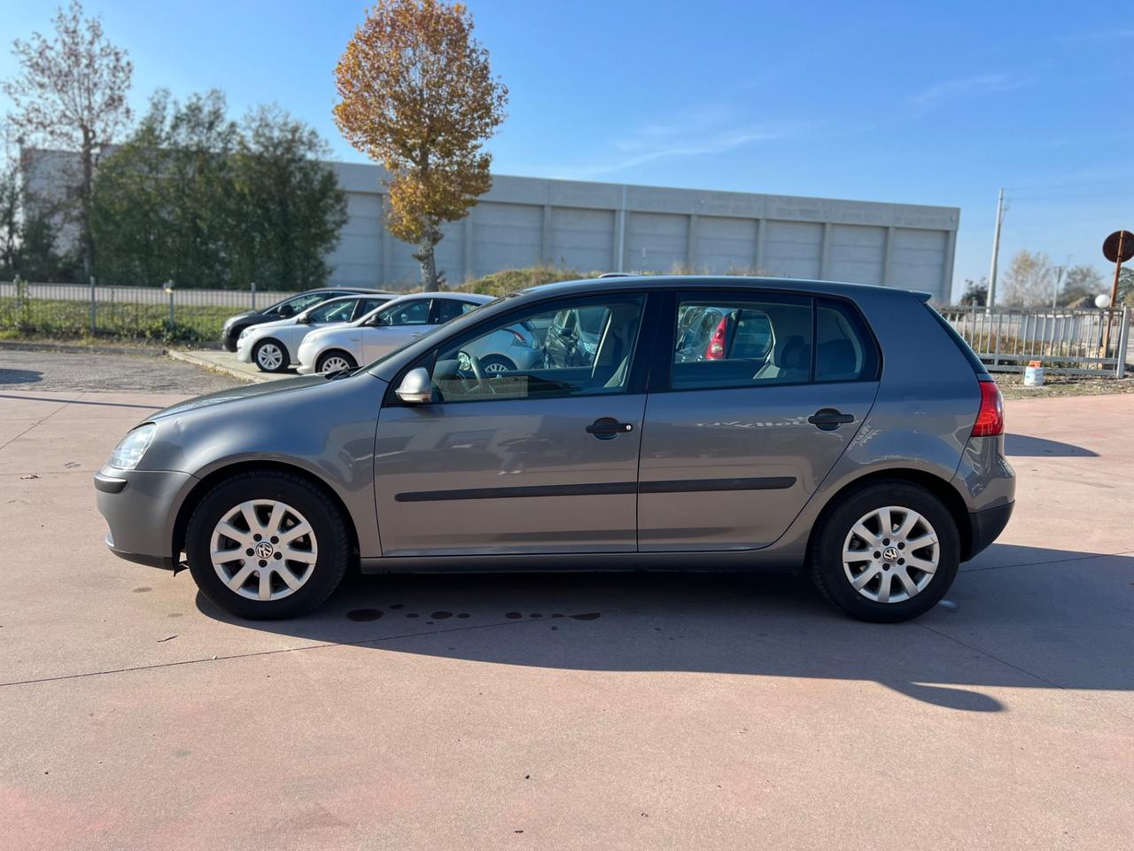 Volkswagen Golf 1.6 16V FSI 5p. Comfortline