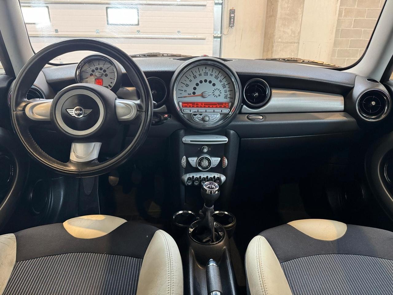 Mini 1.6 16V Cooper Salt