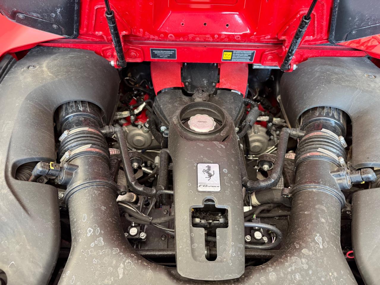 FERRARI F8 SPIDER (530 KW) iva esposta tagliandata casa Madre