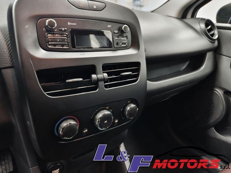 Renault Clio 1.2 16v 75cv Live