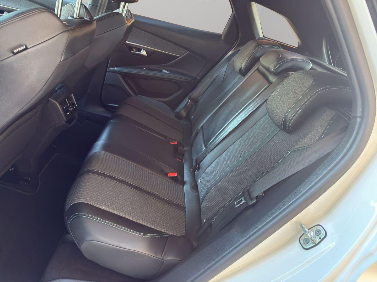 PEUGEOT - 3008 -1.5 BlueHDi 130 EAT8 S&S GT Line