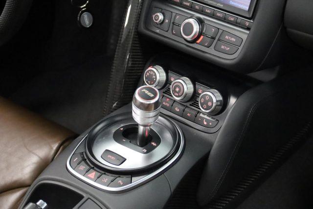 AUDI R8 Spyder 5.2 V10 FSI quattro R tronic