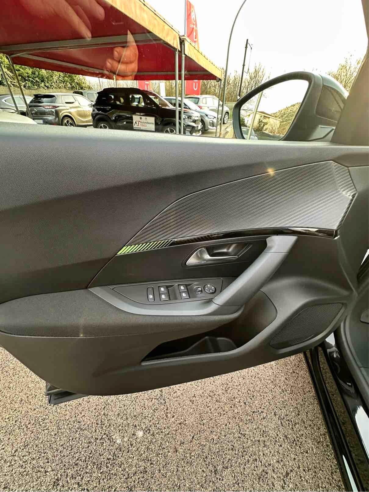 Peugeot 2008 PureTech 100 S&S Style