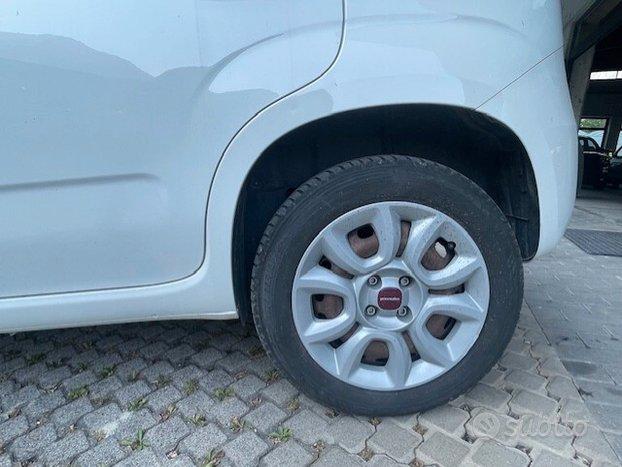 Fiat Panda 0.9 TwinAir Turbo Natural Power Lounge