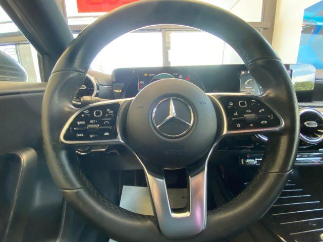 MERCEDES-BENZ A 180 d Sport