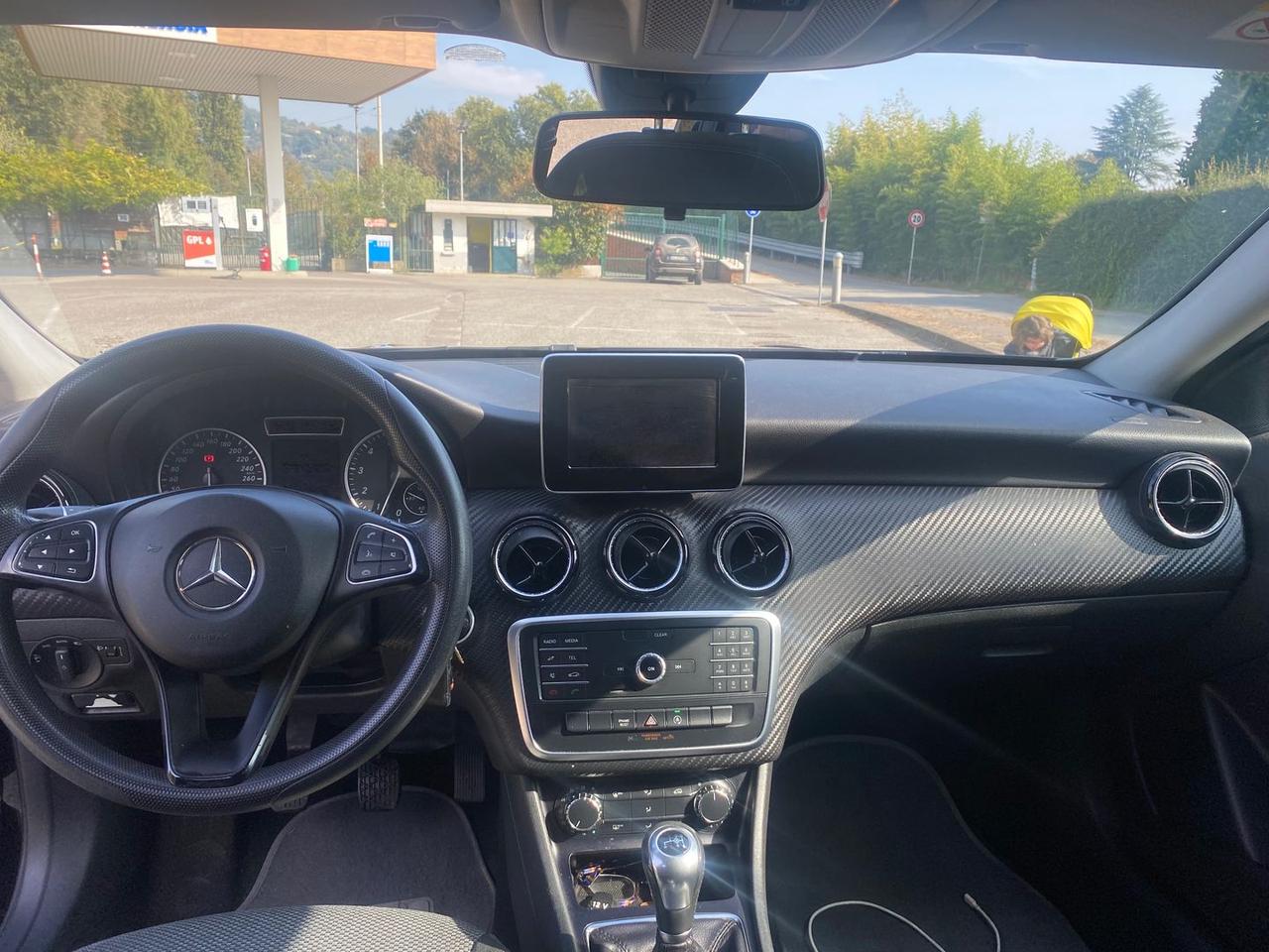 Mercedes-Benz GLA 180 CDI Sport GLA 180 #7230