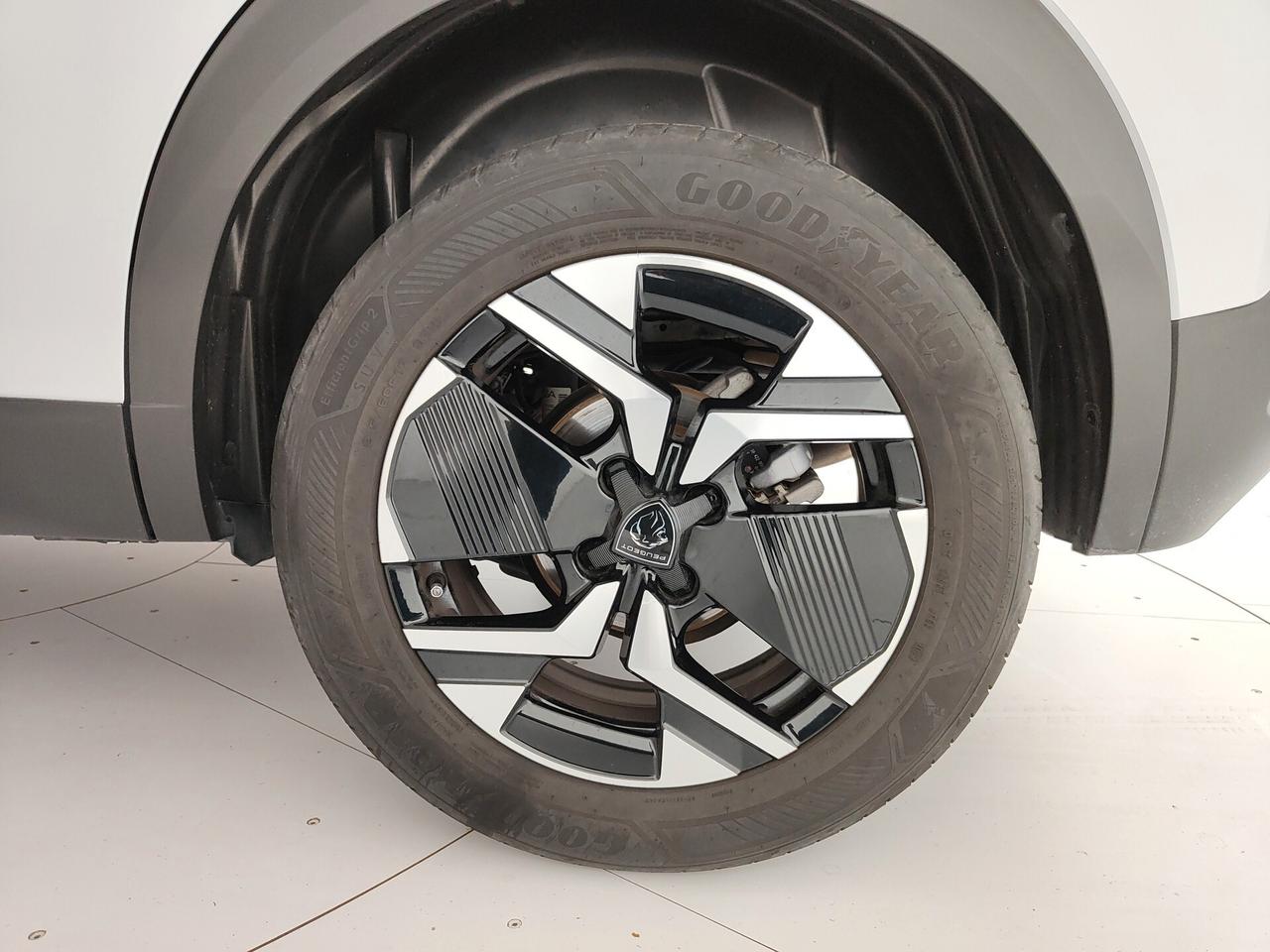 Peugeot 2008 PureTech 130 S&S EAT8 GT