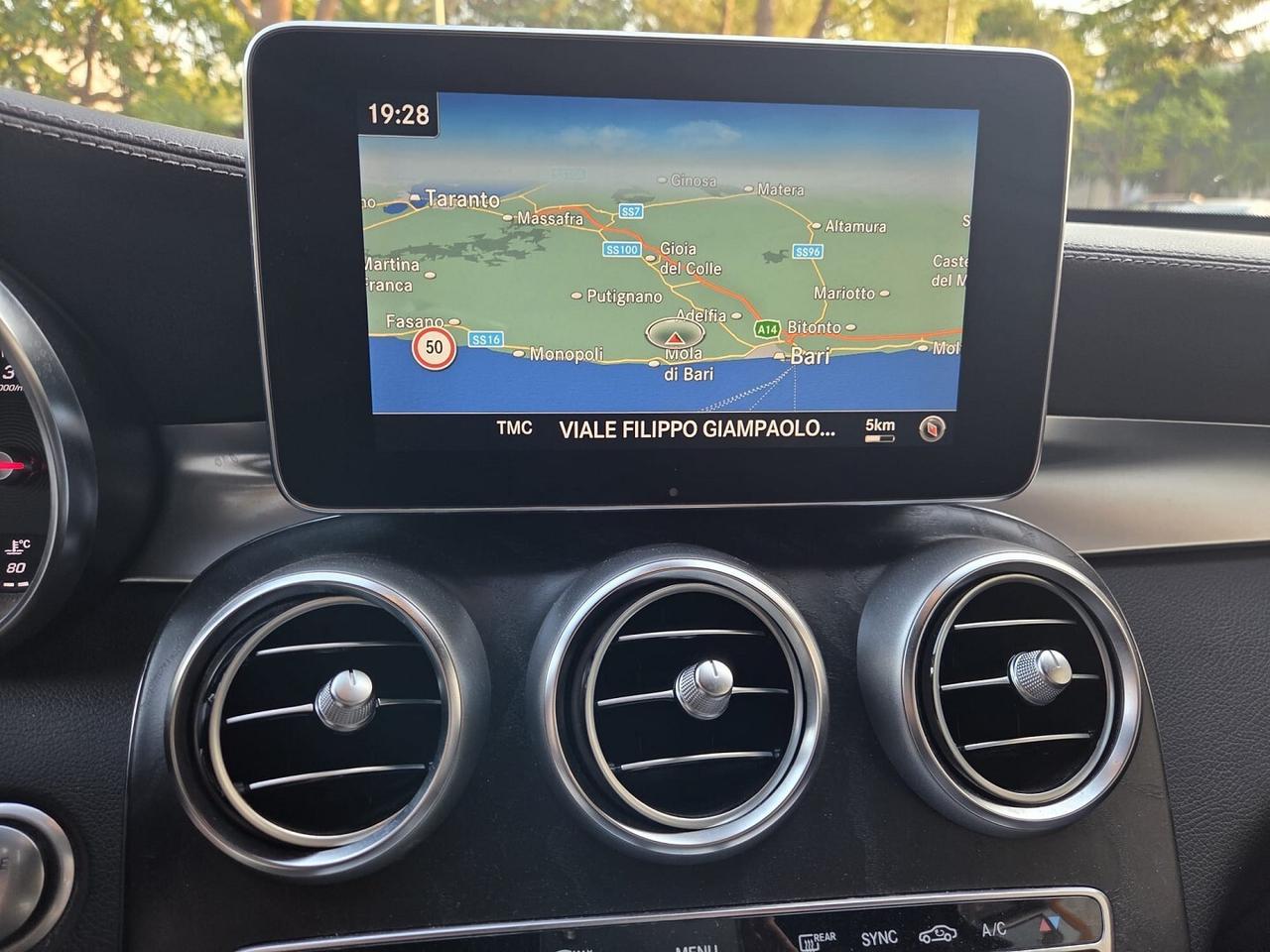 MERCEDES GLC 250 4MATIC PREMIUM + AMG PACK +GANCIO