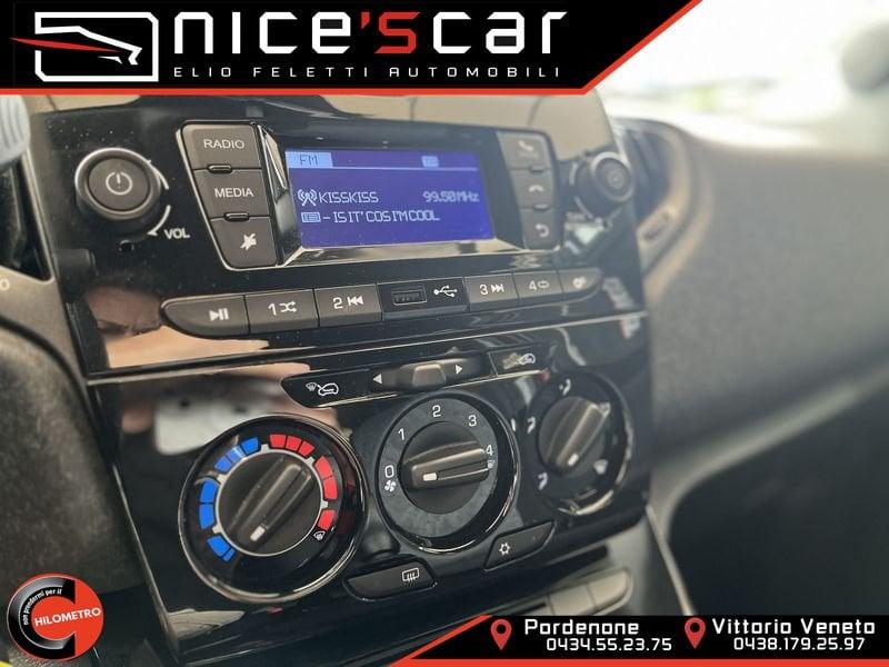 Lancia Ypsilon Ypsilon 1.0 FireFly 5 porte S&S Hybrid Ecochic Silver