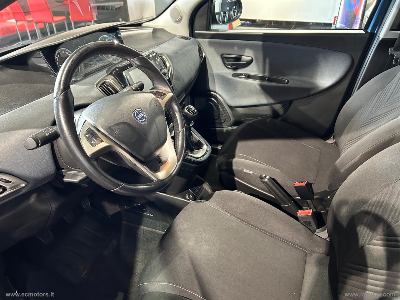 LANCIA Ypsilon 1.0 FireFly 5p.S&S Hybryd Gold