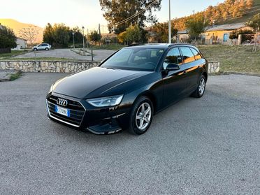 Audi A4 Avant 35 TDI/163 CV S tronic Business Advanced