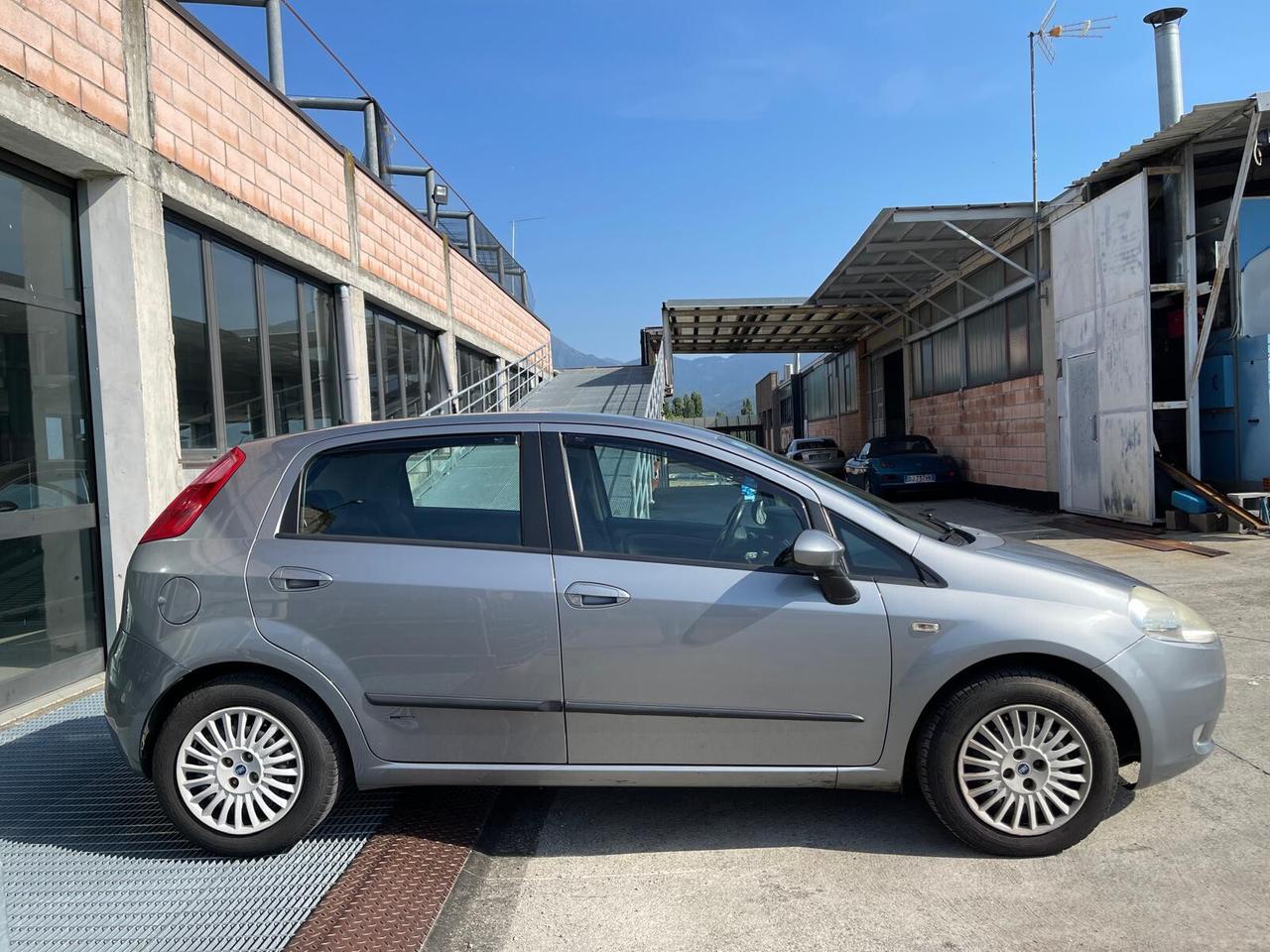 Fiat Grande Punto 1.3 MJT 75 CV Clima Neopatentati