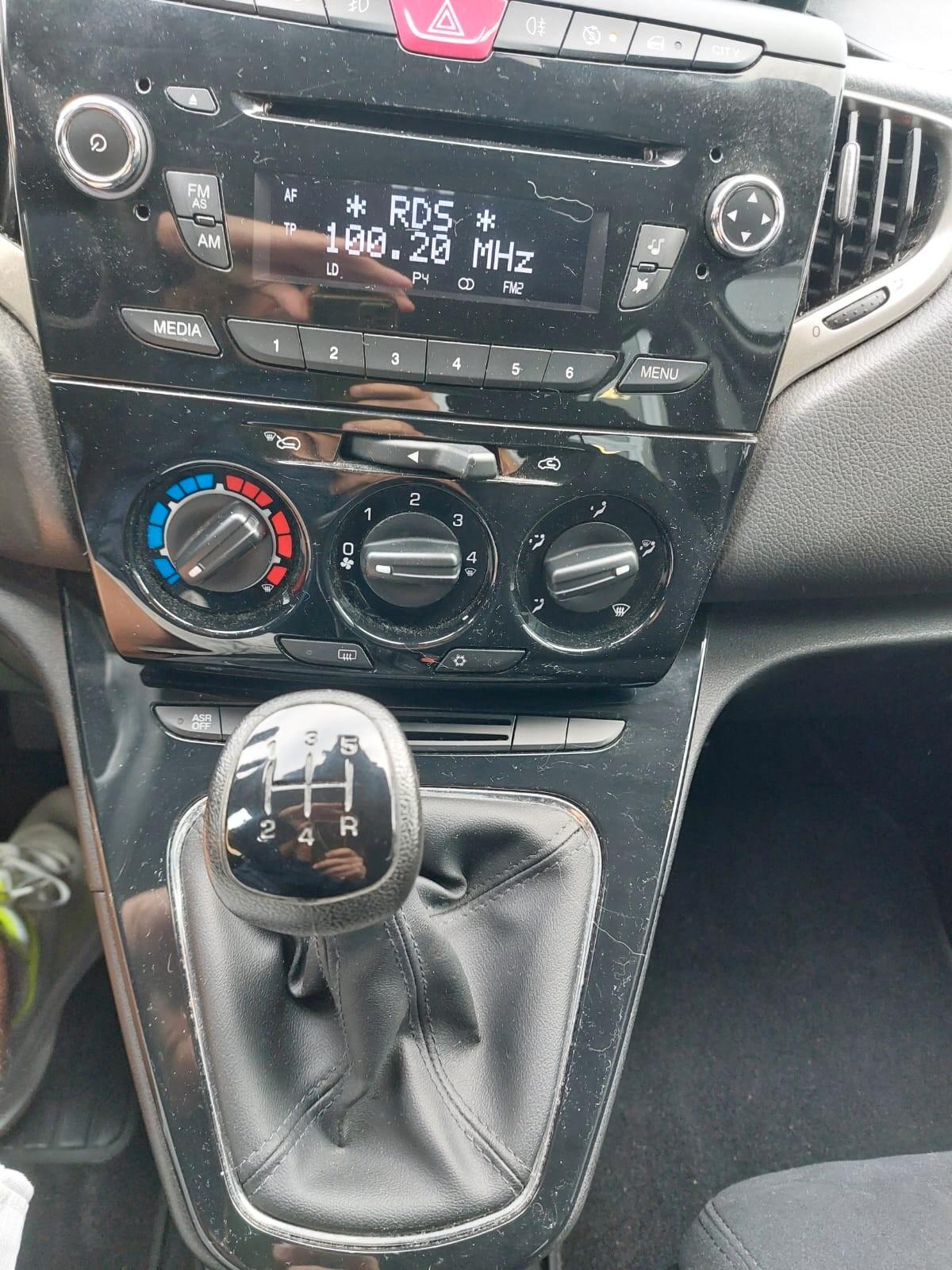 Lancia Ypsilon 1.3 MJT 16V 95 CV 5 porte S&S Platinum