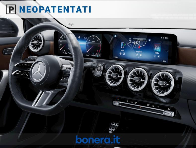 Mercedes Classe A 180 180 D AMG Line Extra Speedshift DCT AMG 8G