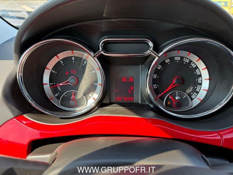 Opel Adam 1.2 70 CV Slam