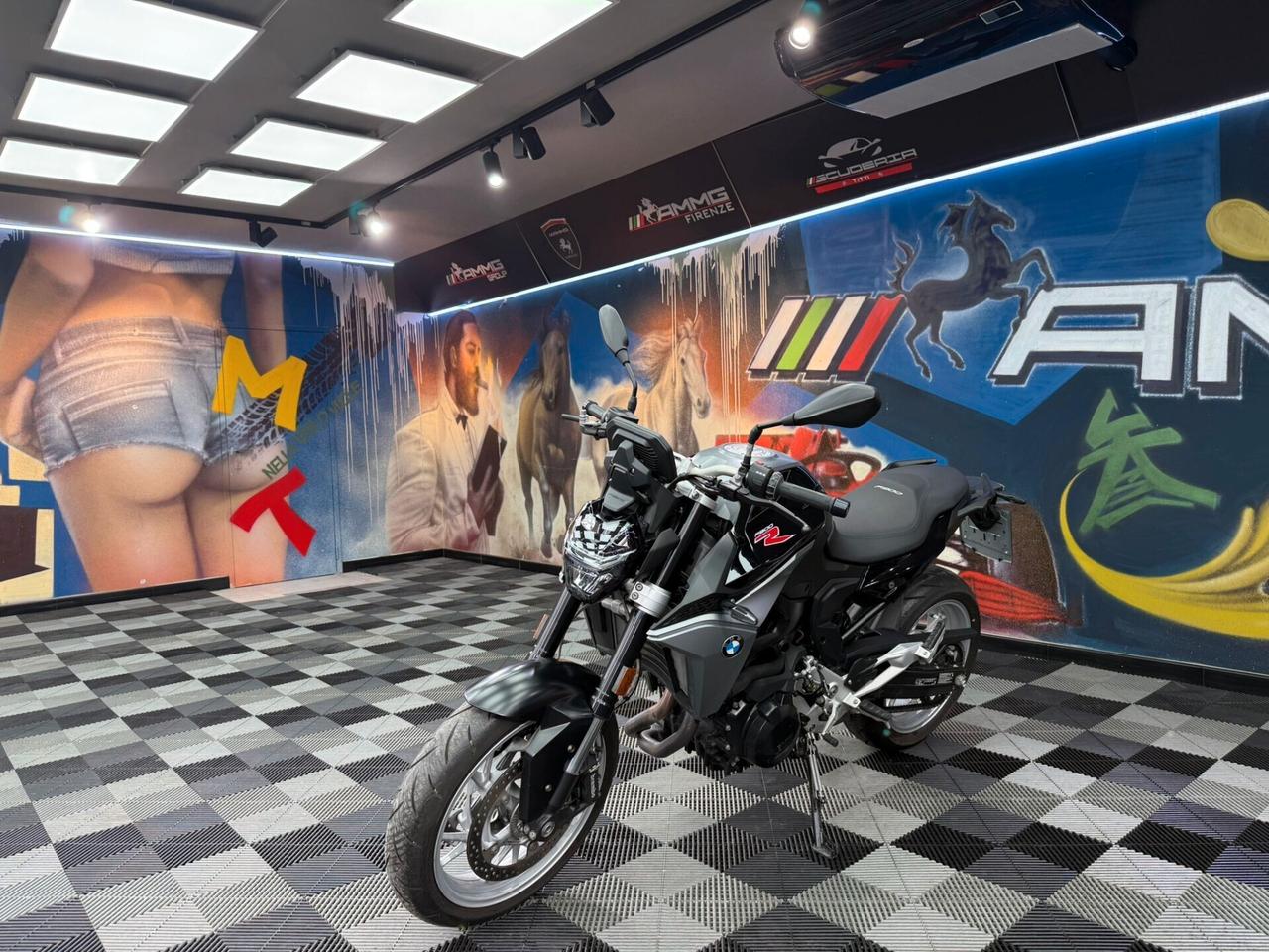 Bmw F 900 R (88223)