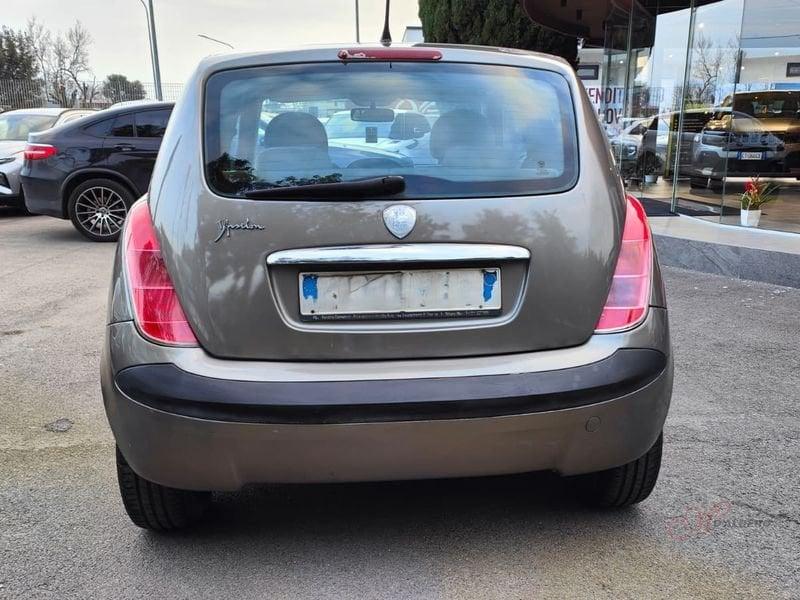 Lancia Ypsilon Ypsilon 1.2 8v Passion