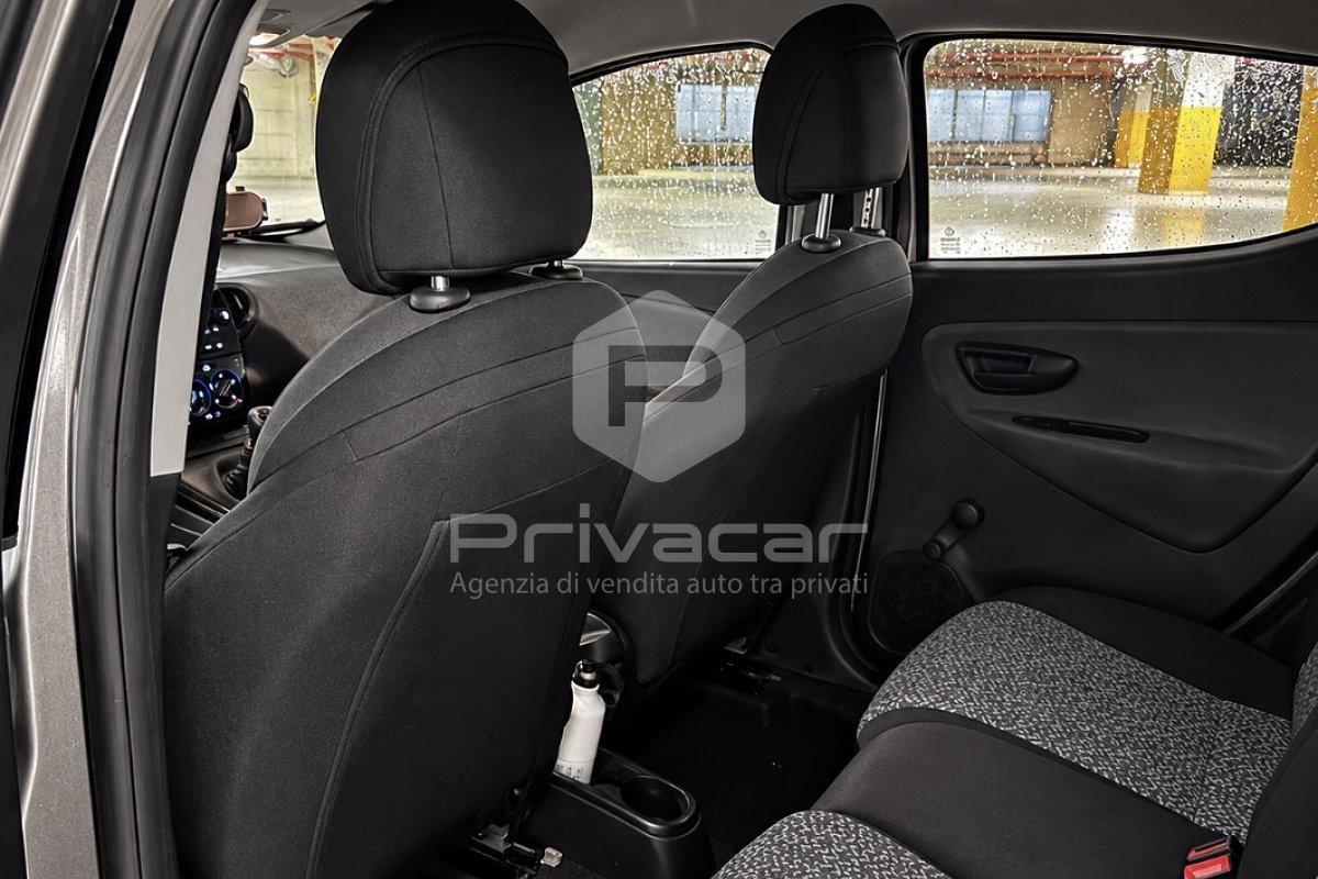 LANCIA Ypsilon 1.0 FireFly 5 porte S&S Hybrid Silver