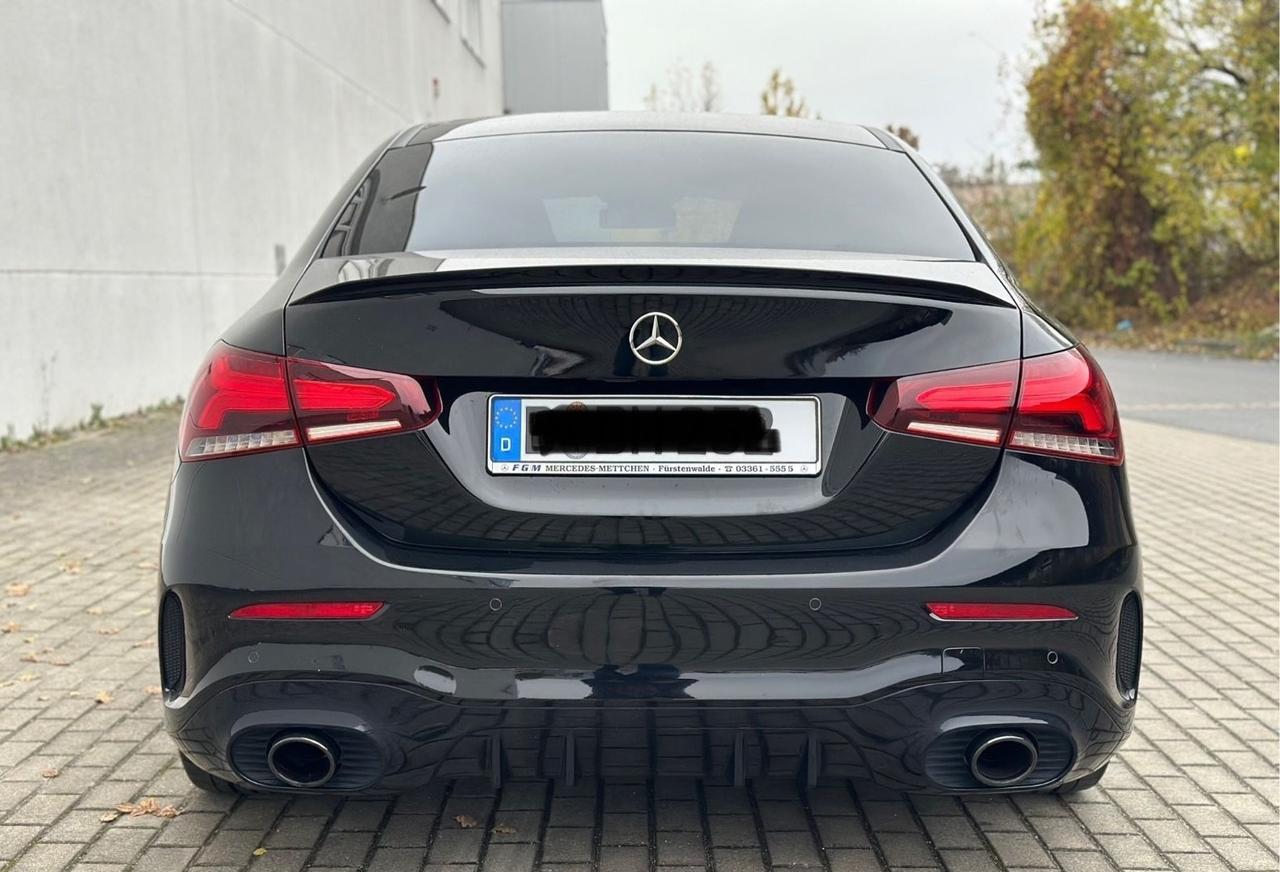 MERCEDES-BENZ A35 AMG 4MATIC SEDAN