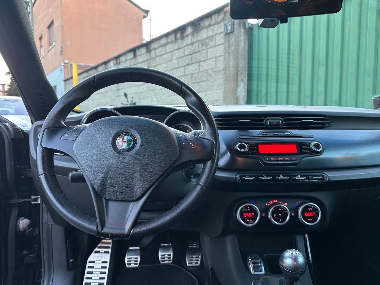 Alfa Romeo Giulietta 1.6 JTDm-2 105 CV Exclusive