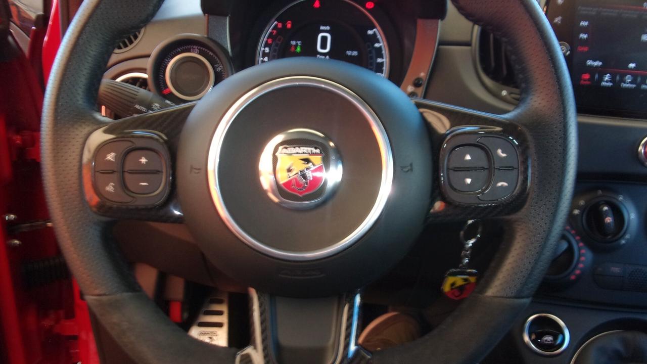 Abarth 695 1.4 Turbo T-Jet 180 CV