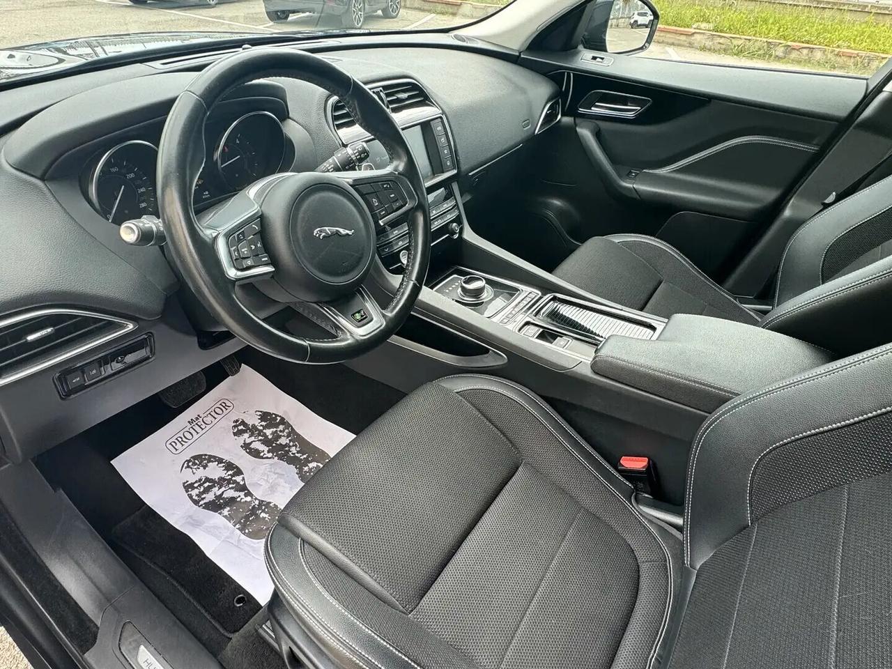 Jaguar F-Pace 2.0 D 180 CV aut. i4 R-Sport Black Design Ediction awd