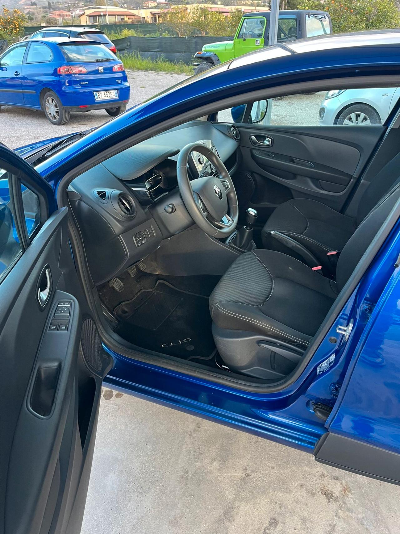 Renault Clio 1.2 75 CV 5 porte Duel