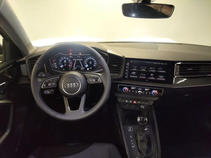 Audi A1 A1 allstreet 30 1.0 tfsi Identity Contrast 116cv s tronic