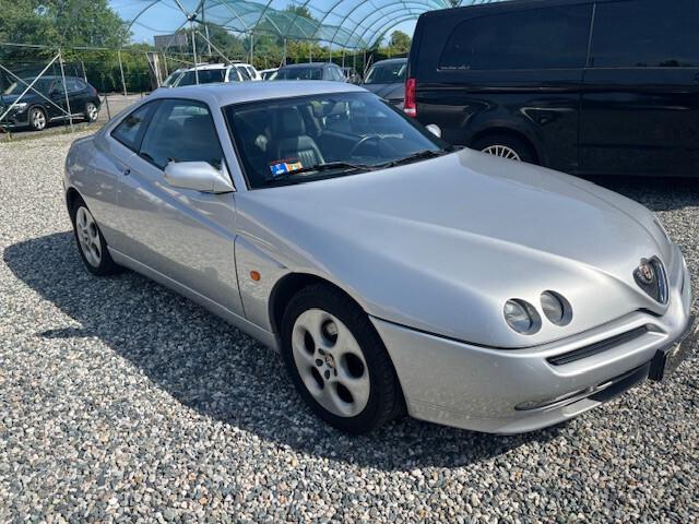 Alfa Romeo GTV 1.8i 16V Twin Spark cat