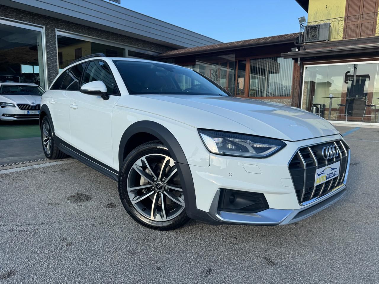Audi A4 allroad A4 allroad 40 TDI 204 CV S tronic Identity Contrast