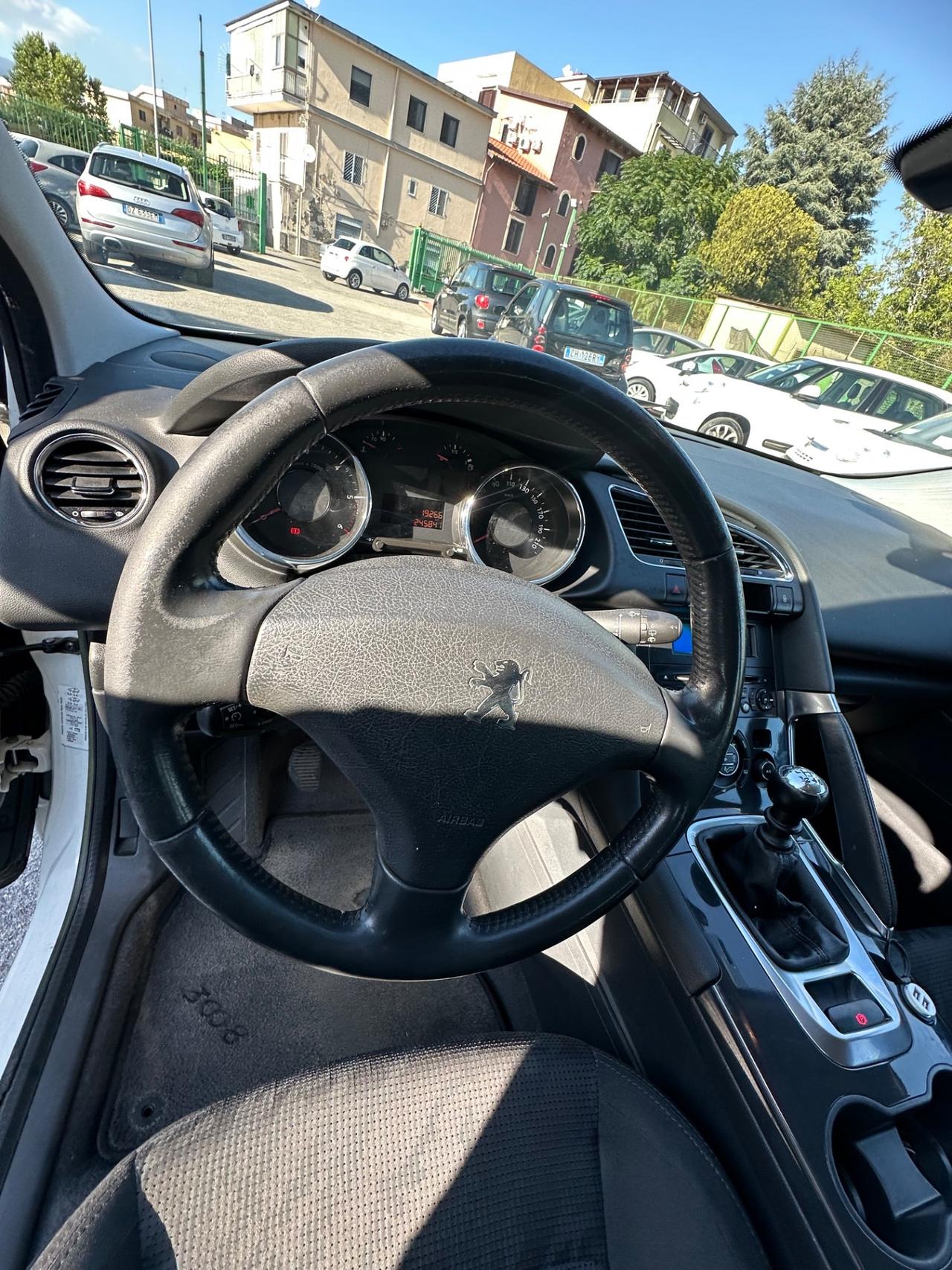 Peugeot 3008 1.6 HDi 112CV Business