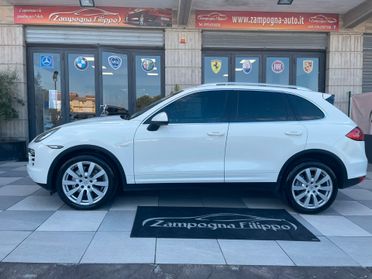 Porsche Cayenne 3.0 Diesel 240CV PLATINUM - 2011