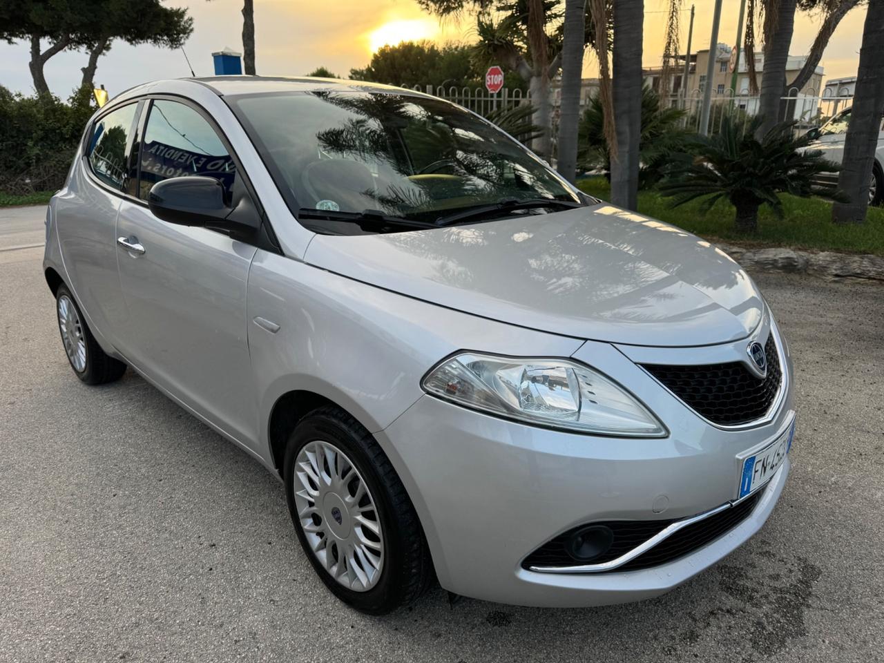 Lancia Ypsilon 1.3 MJT 16V 95 CV 5 porte S&S Gold