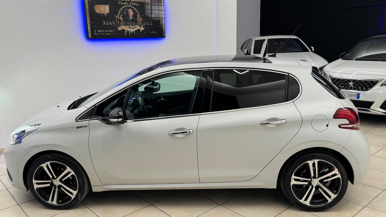 Peugeot 208 BlueHDi 100 5 porte GT Line TETTO PANORAMICO