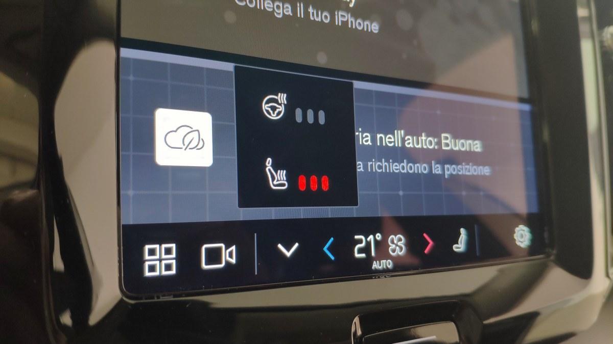 VOLVO Xc60 B4 Mild Hybrid Automatico Plus Dark