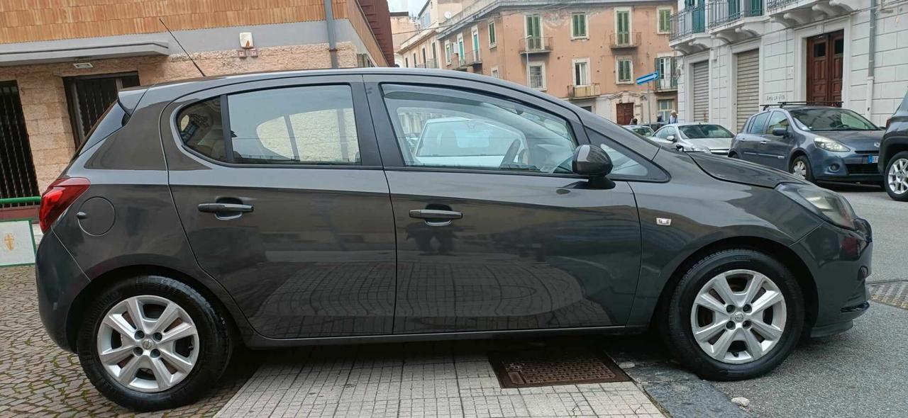 Opel Corsa 1.2 gpl 5 porte 2015