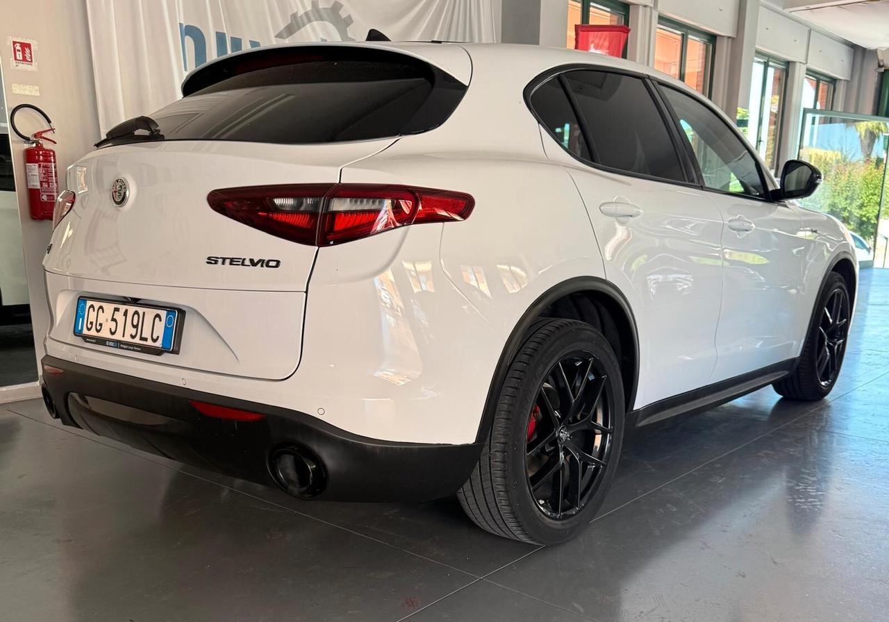 Alfa Romeo Stelvio 2.2 190 CV AT8 Q4 Sprint